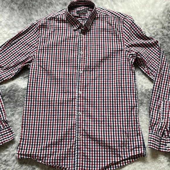 🔥4/$20 Zara Muscle Fit Button  Down - Picture 1 of 11
